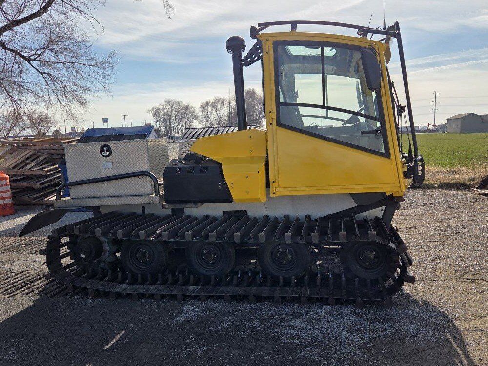 All-terrain tracked Snowcat Prinoth Trooper Patrol