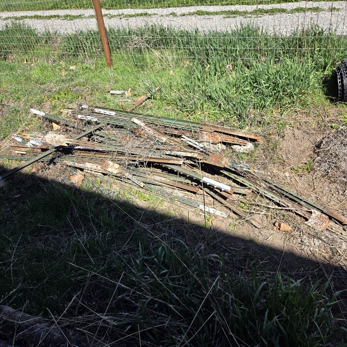 Used T-posts all sizes.