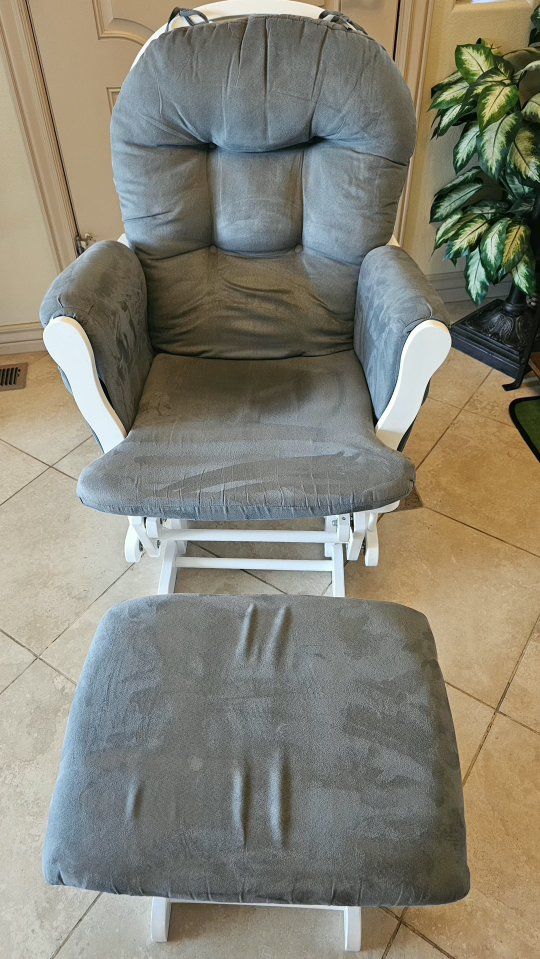 Glider Wood with matching Ottoman