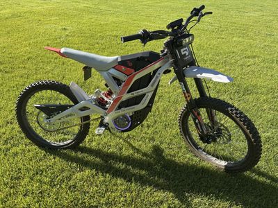 Falcon Pro electric motorcycle