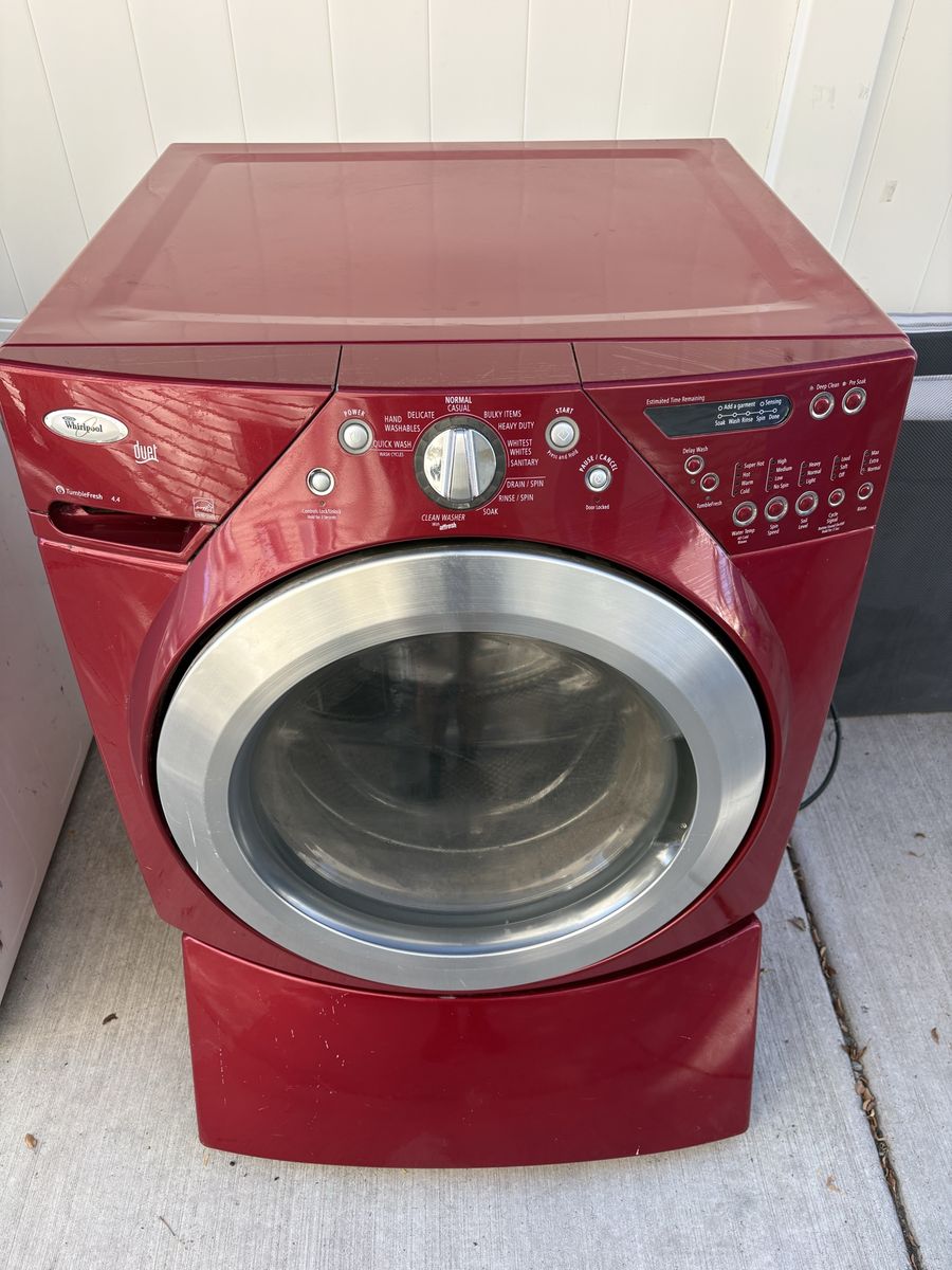 Whirlpool Duet Front Load Washer Red 4.4 cu. ft. Used
