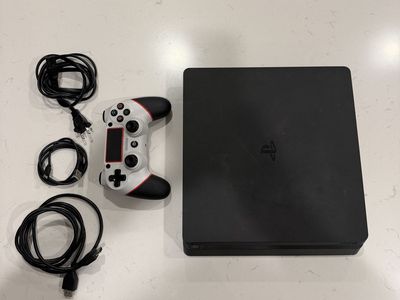 Playstation 4 Slim