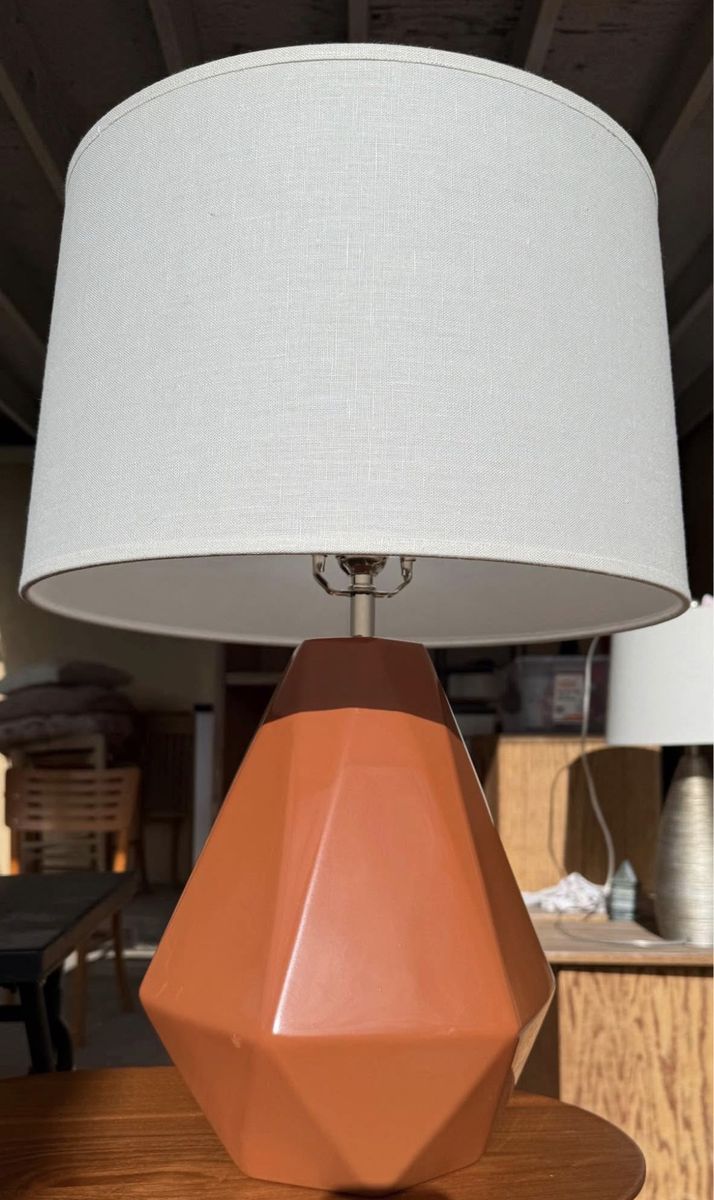 Robert Abbey Delta Table Lamp - Cinnamon - Oyster