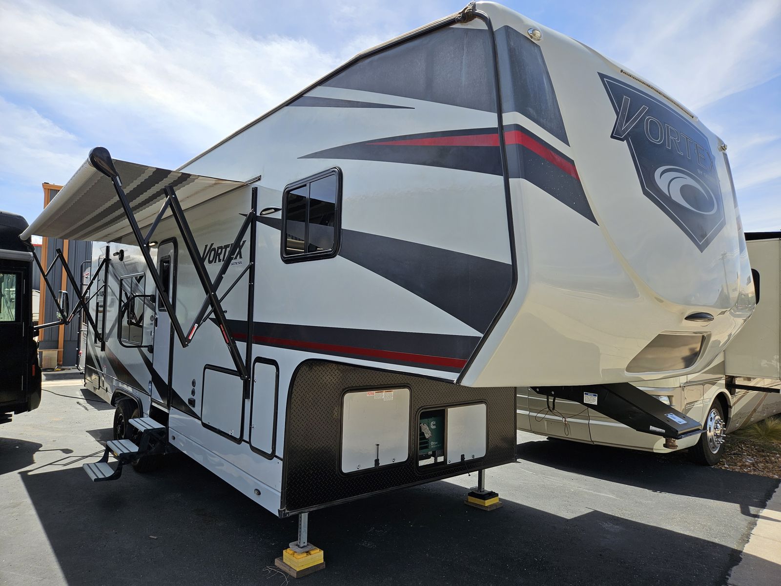 2022 Genesis Supreme Vortex 2815V Toy Hauler 16ft Garage! Solar! Mechanic Inspected!