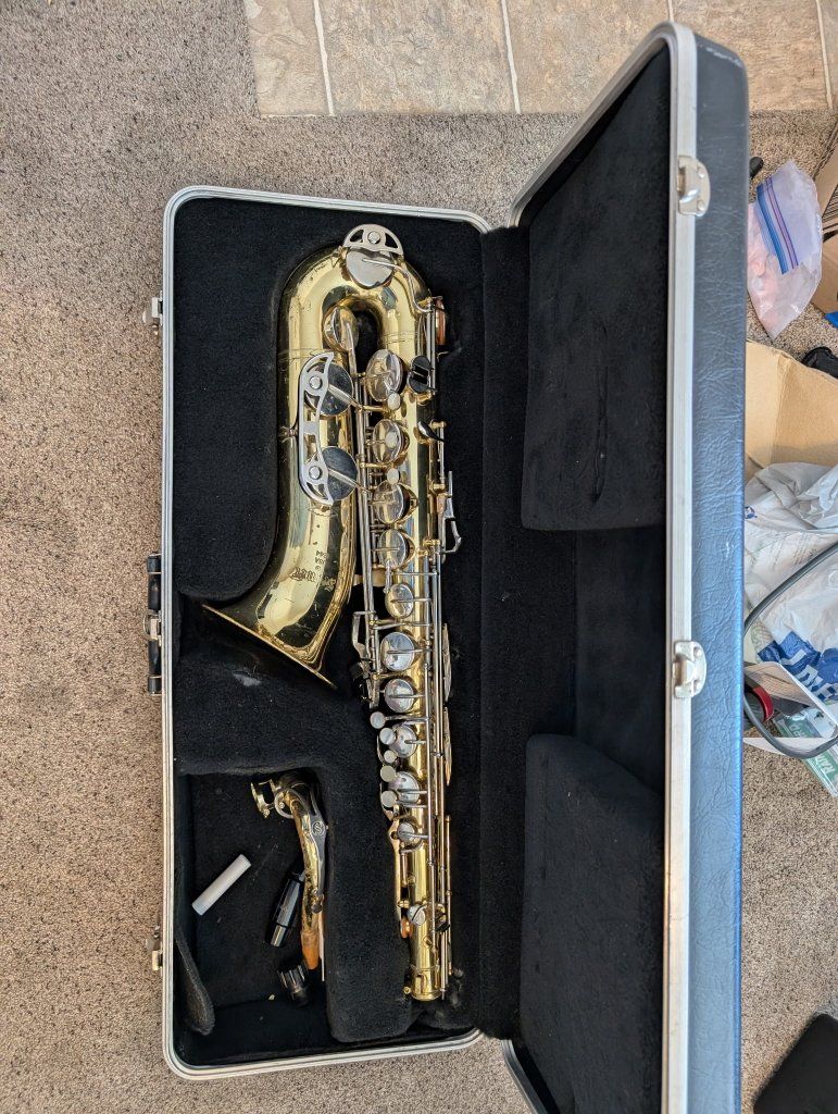 Selmer Tenor Saxophone Sax with Warranty 