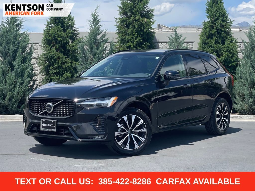 2025 Volvo XC60 B5 Plus Dark Theme