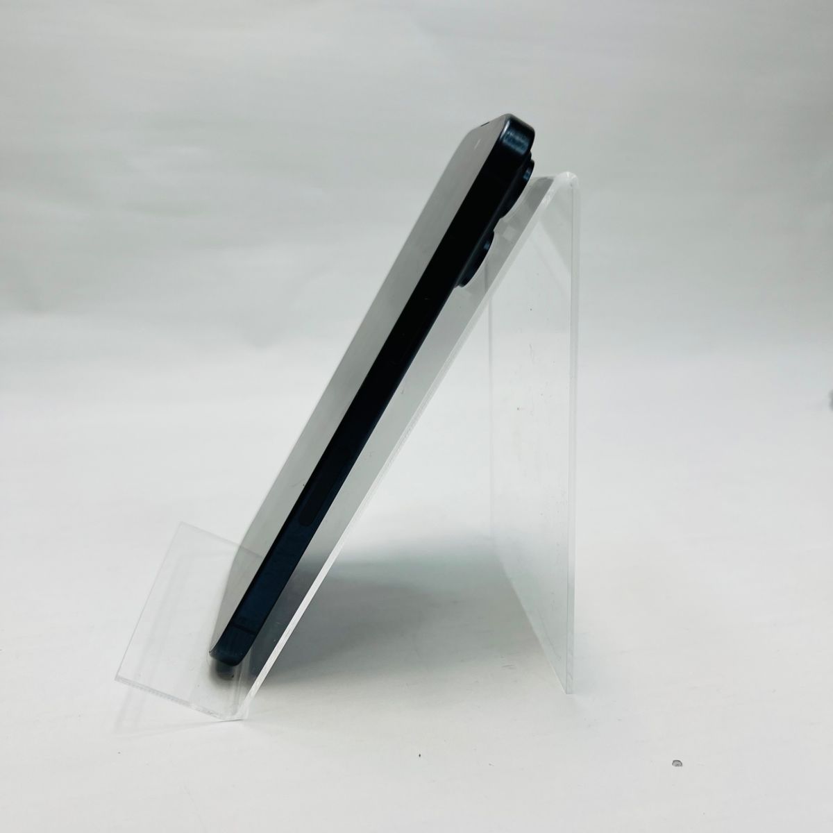 Main image 5