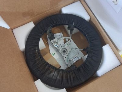 2007 4Runner headlights, tail lights, steering wheel, and shifter knob