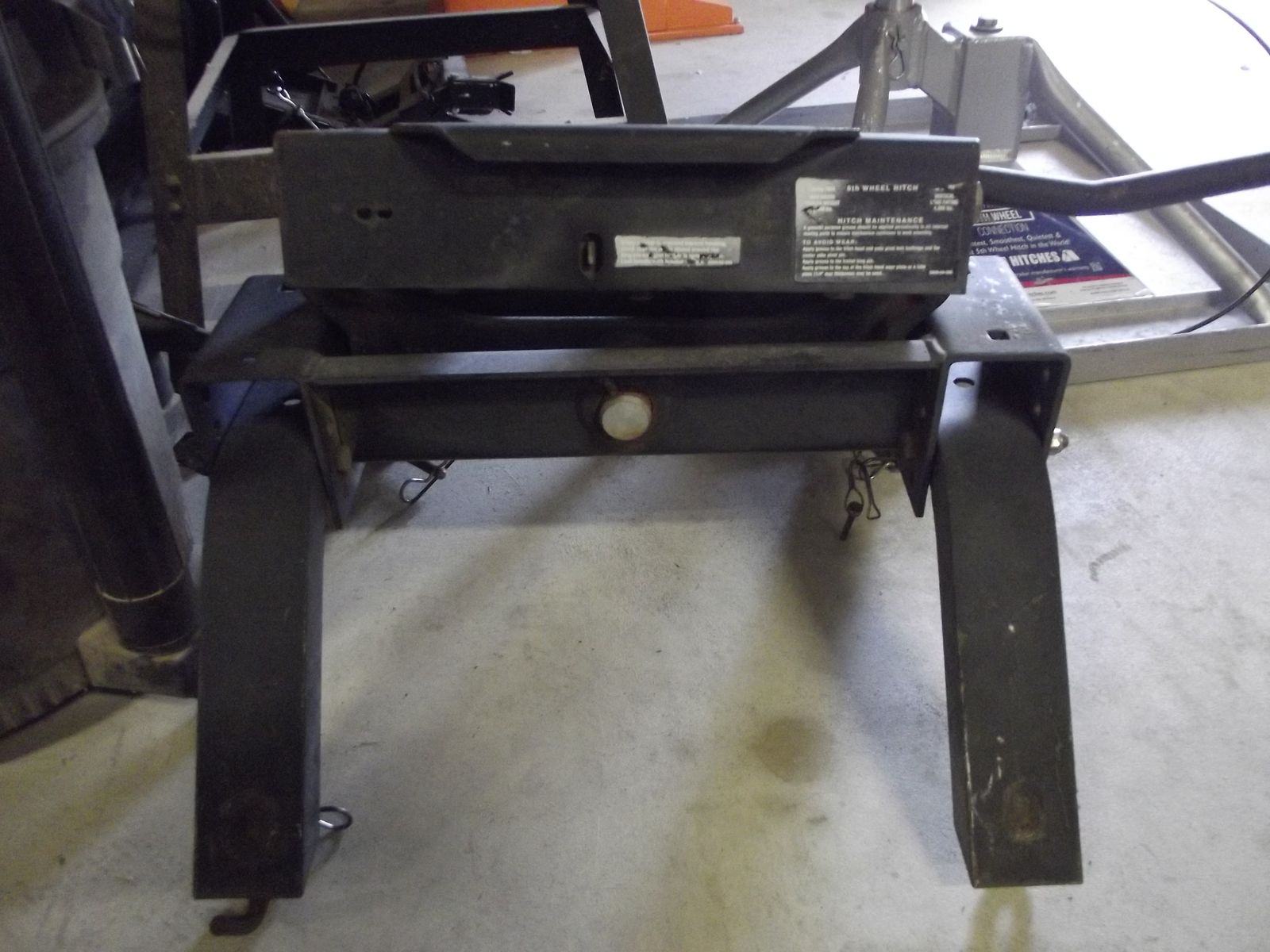 fifth wheel hitch