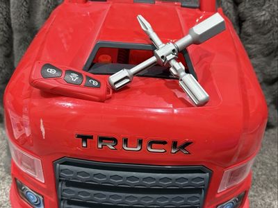 Red Truck-978 Engine Play Set Kids Toy Mechanic Fix-It with Lights and Sounds