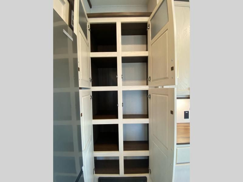 Main image 13