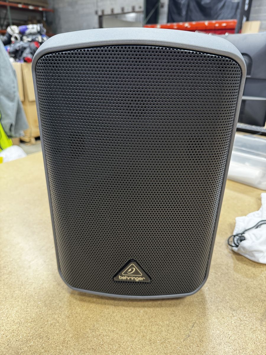 Behringer Europort MPA100BT Portable Bluetooth Speaker with Microphone