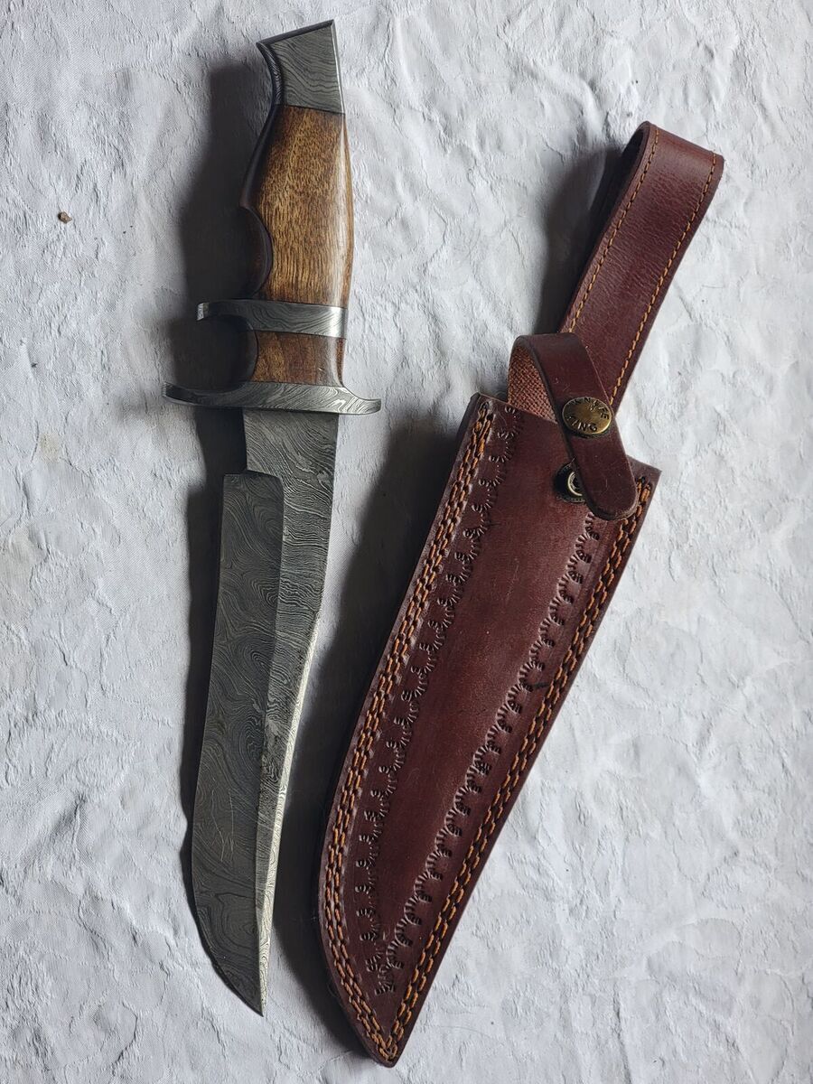Beautiful Damascus Hunting Knife