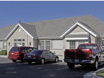 Executive Office for Lease Freeway Access