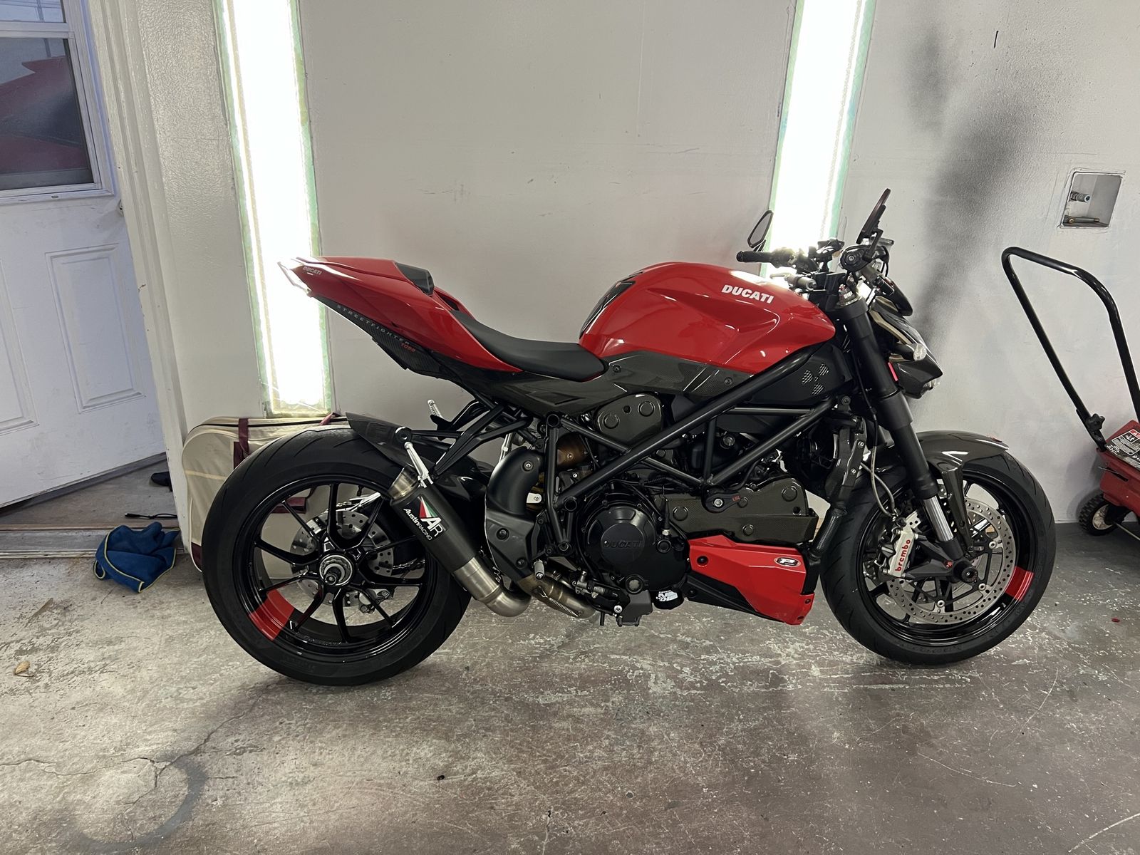 2010 Ducati Streetfighter 1098 Pristine