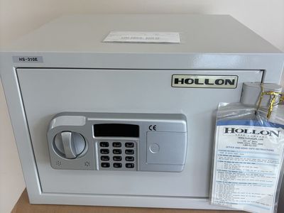 Hollon Safe. OVERSTOCK SALE!!!