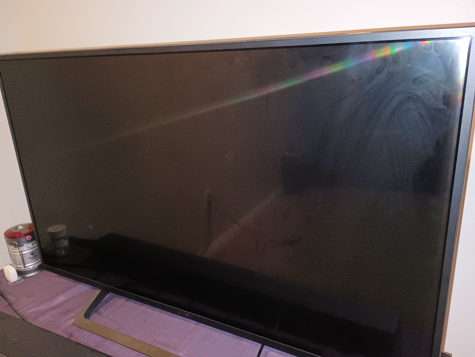 Sony Smart TV 43" - Great Condition - Model KD-43X720E