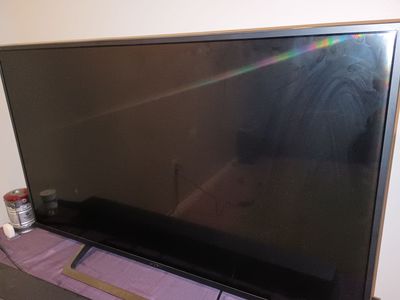 Sony Smart TV 43" - Great Condition - Model KD-43X720E