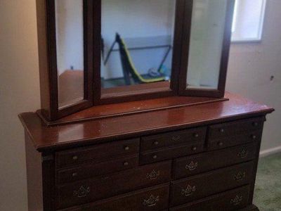 Nice Dresser w/ vanity