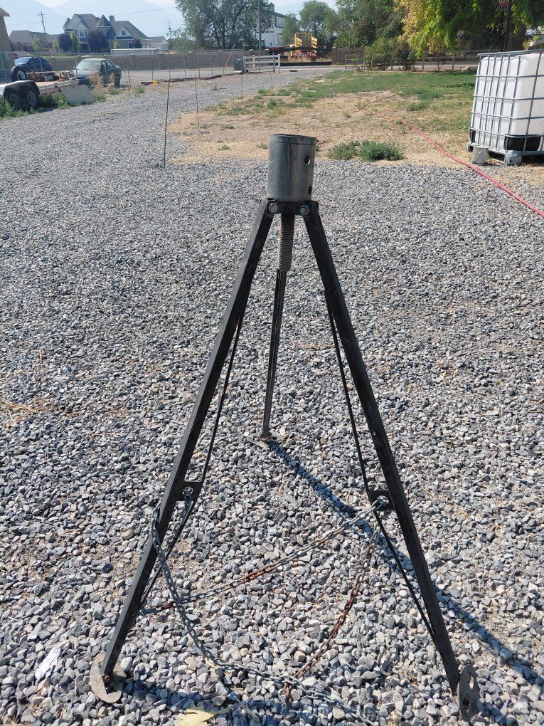 Heavy Duty Adjustable Fifth Wheel / Gooseneck Trailer Kingpin Tripod Stabilizer Jack