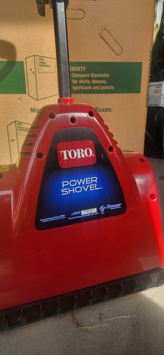 TORO POWER SNOW SHOVEL