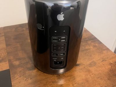 Apple Mac Pro Desktop Computer (Late 2013) - “Trashcan Mac”