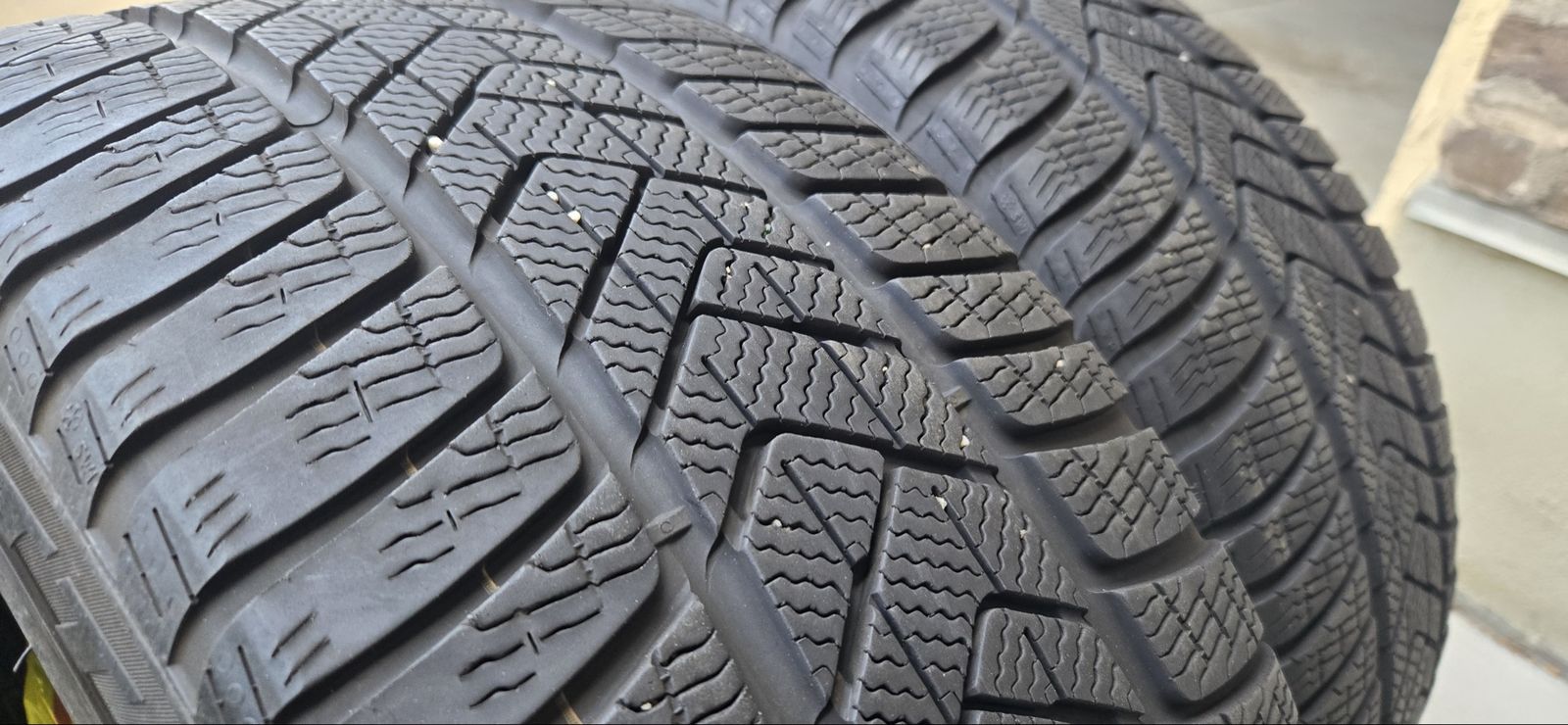 (4) Pirelli Tires