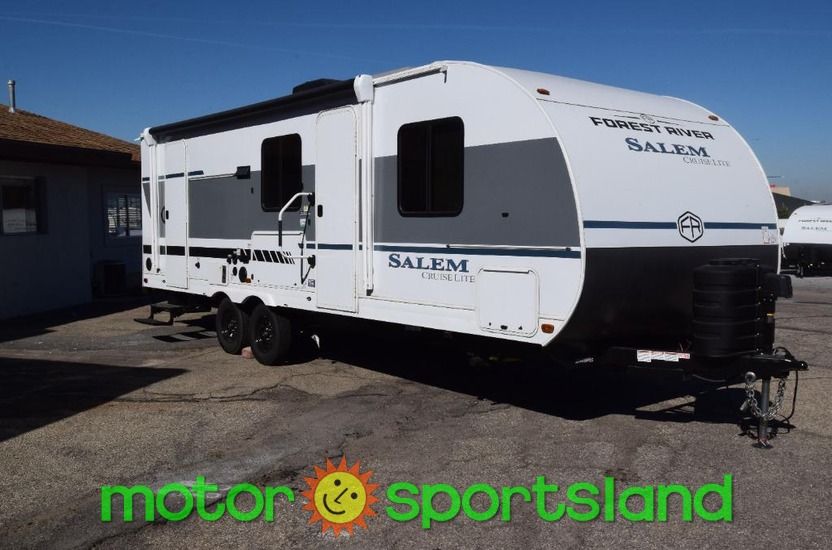 2025 Forest River Salem 242BHXLX Rear Bath