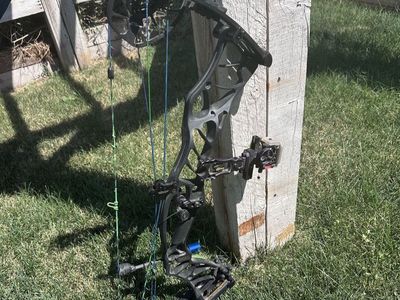 Hoyt Helix Bow