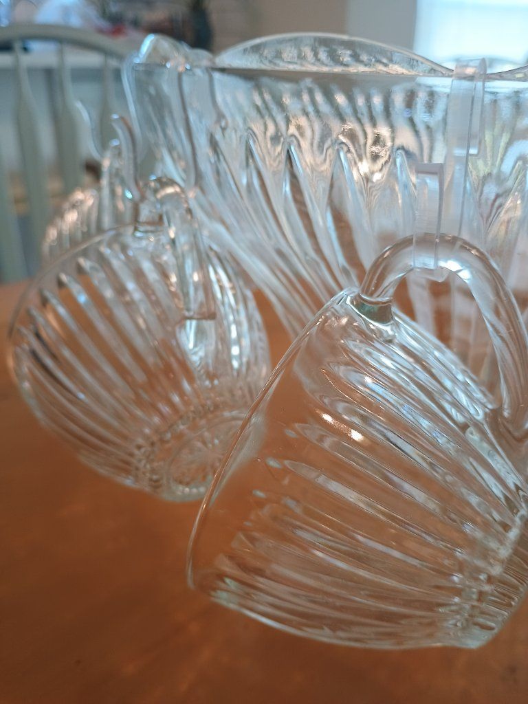 Main image 3