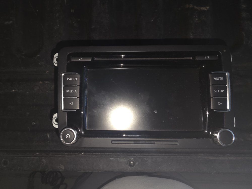Volkswagen VW Delphi Car Radio Media Head Unit 5ND035190A - OEM