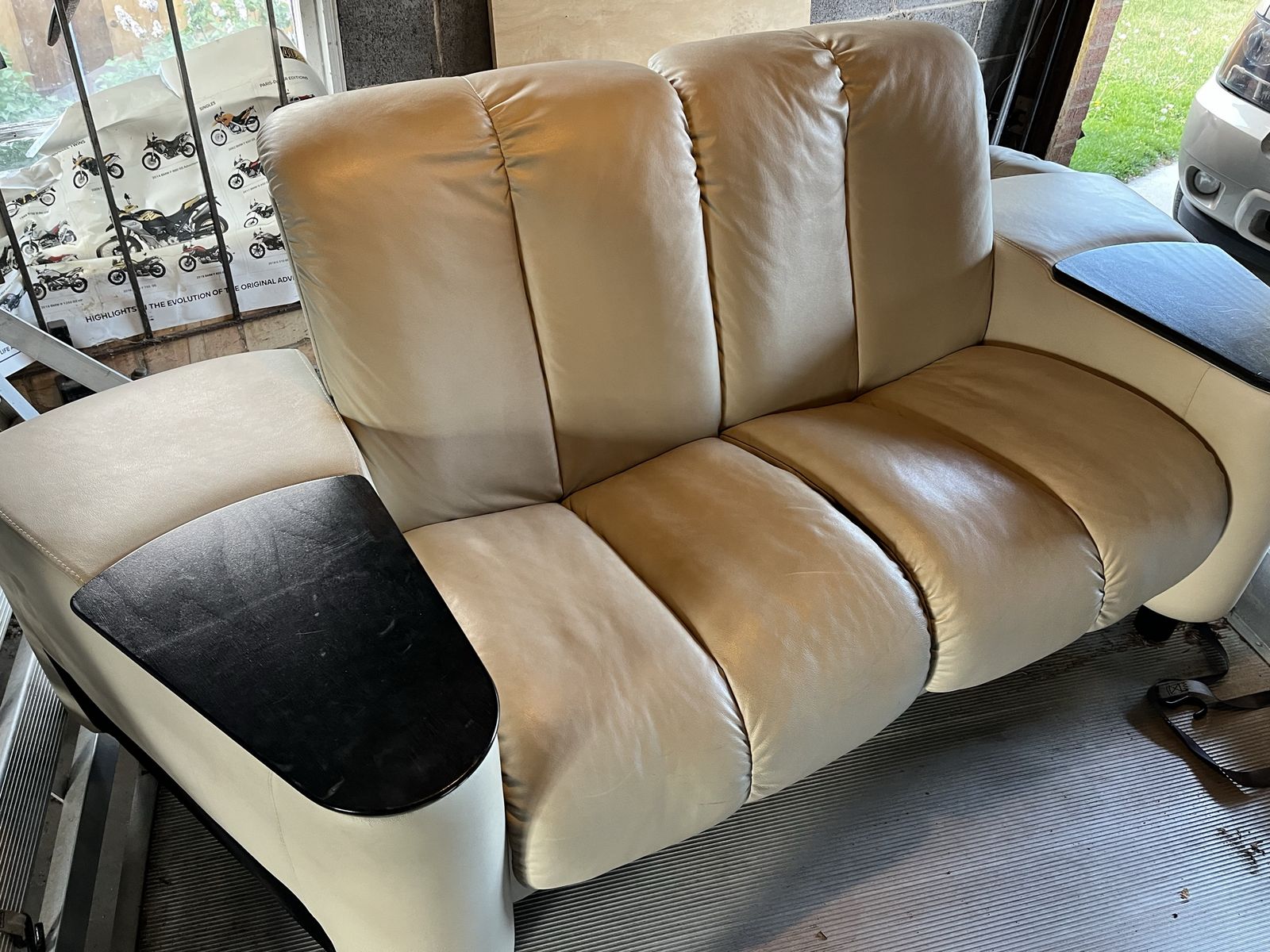 Stressless chair recliner  Ekornes Leather sofa