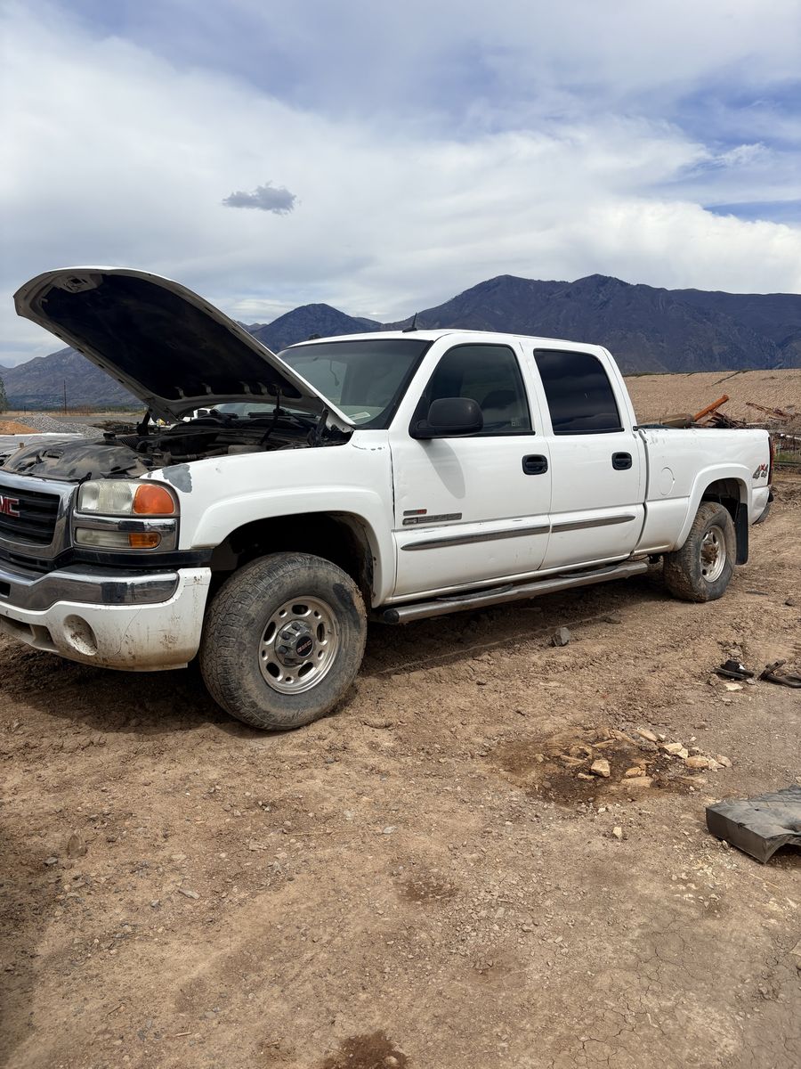 2005 GMC 2500 SLT