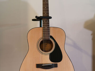 Yamaha F310 Full Size Dreadnought Acoustic Guitar Natural Brand NEW