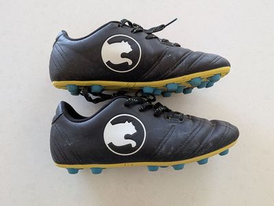 puma size 4 kids soccer cleats