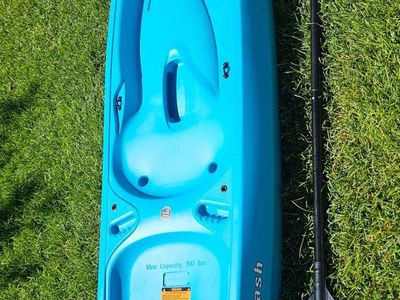Lifetime Dash 6.5' Youth Kayak with Paddle – Like New #386