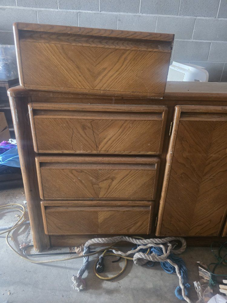 Oak Wood Dresser / Credenza with 3 Drawers and 2 Cabinets - Storage Furniture