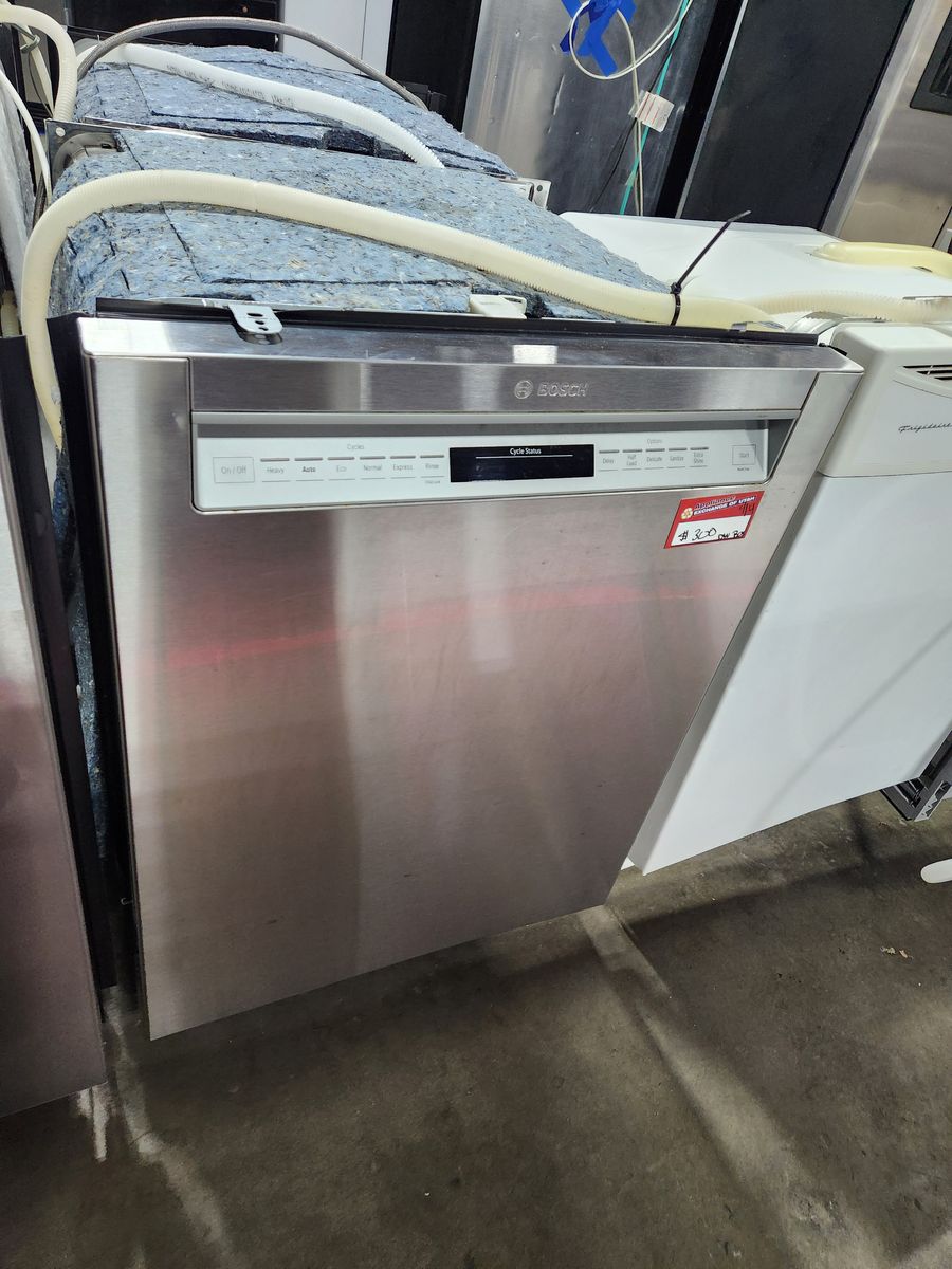 BEAUTIFUL BOSCH STAINLESS STEEL DISHWASHER! W-WARRANTY