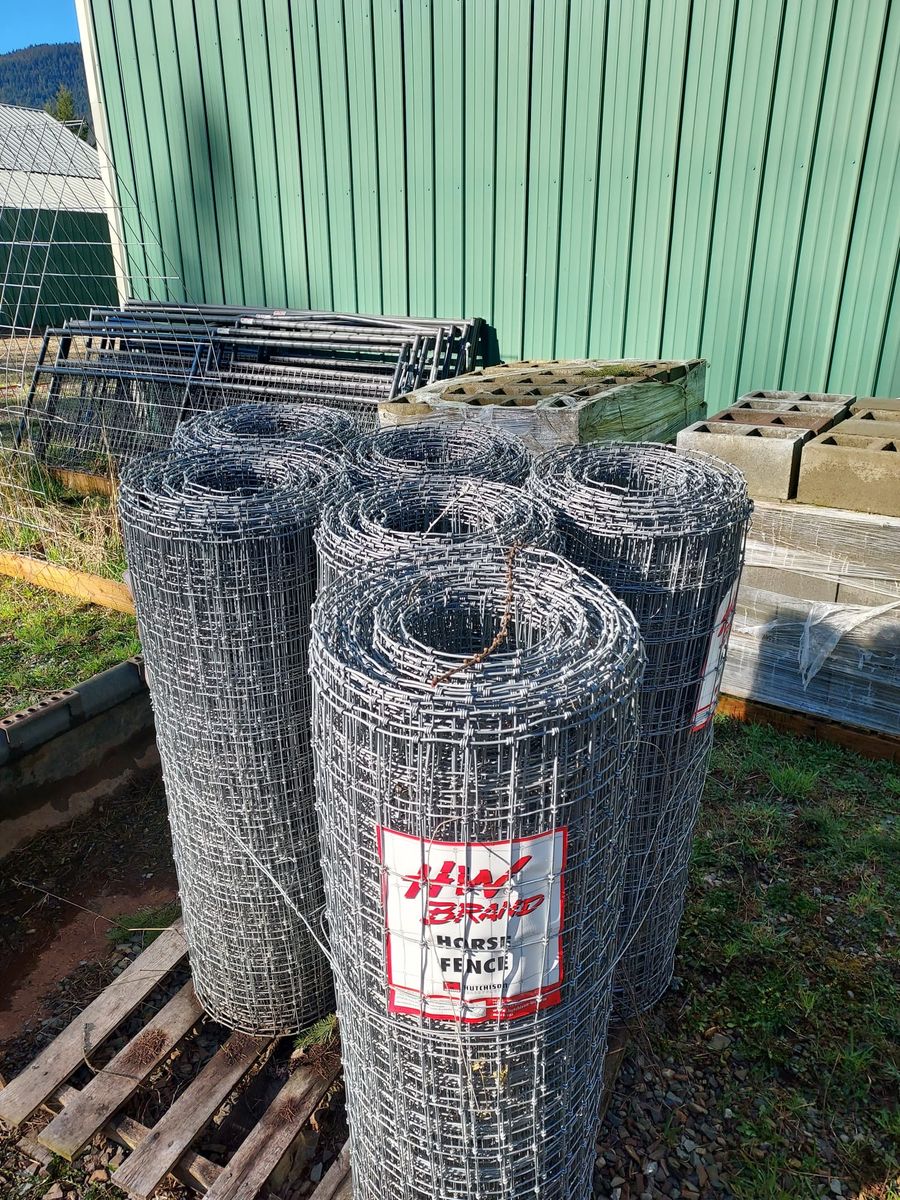 Horse Fence Rolls – Heavy Duty Woven Wire