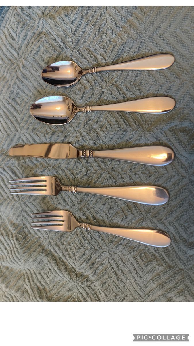 New Oneida Avondale 53 piece flatware Set