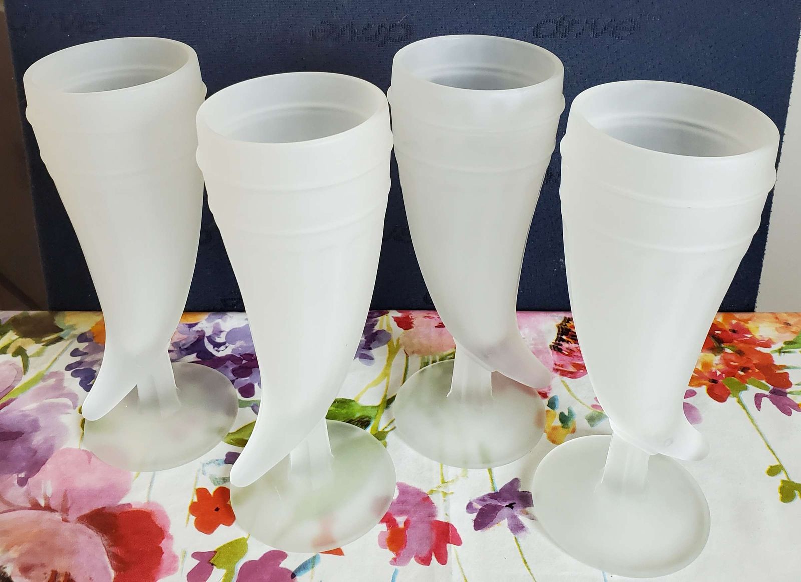 Tiara Frosted "Horn" Glasses, set of 4
