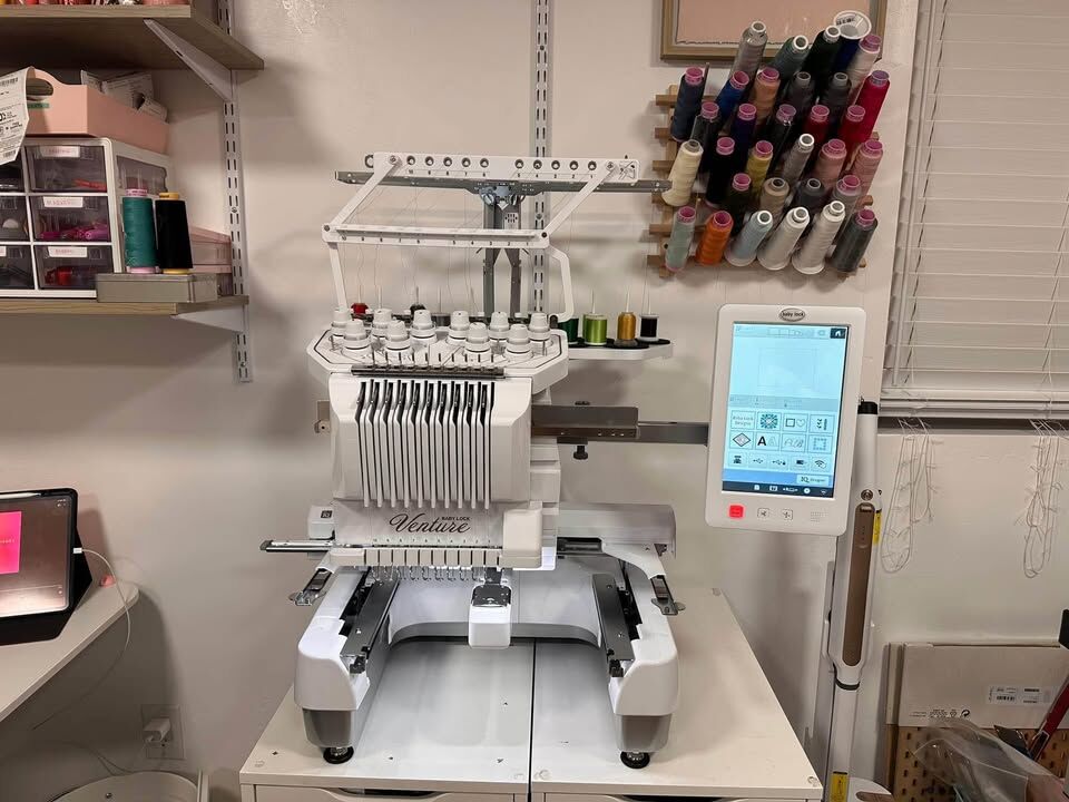 Babylock Venture 10 Embroidery machine (10 needle machine)