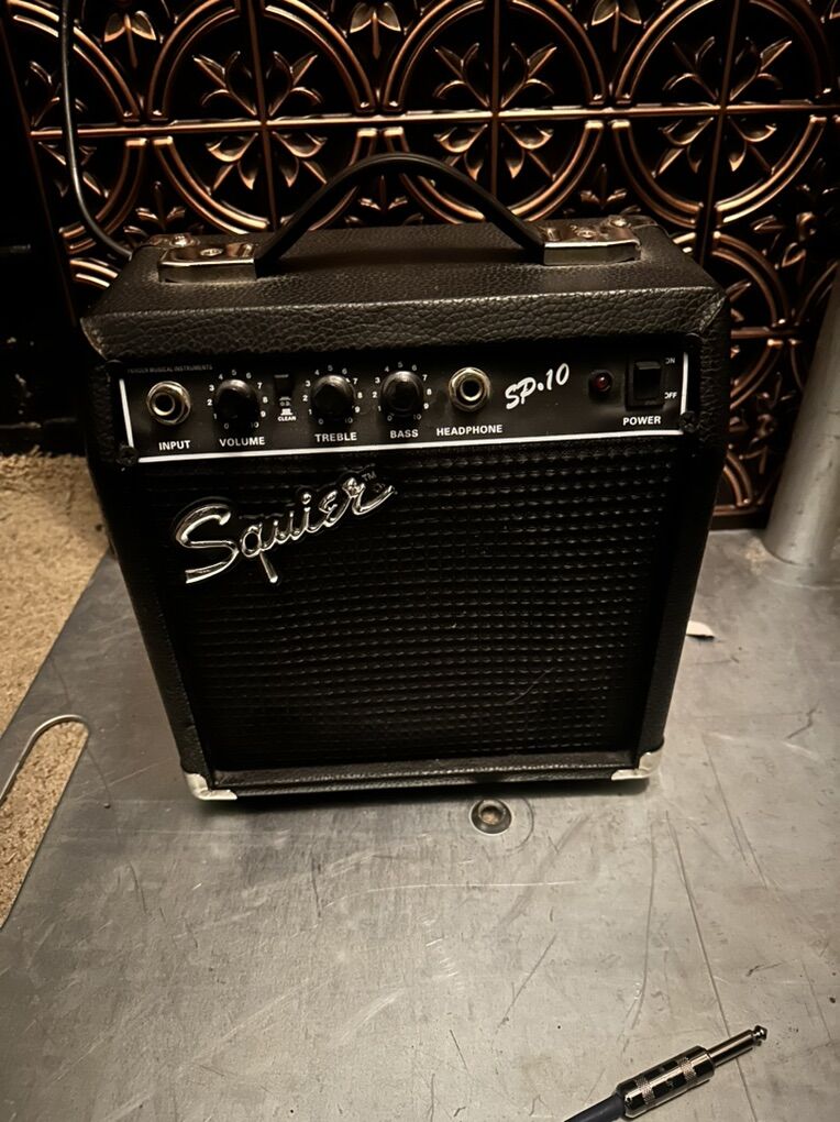 Guitar Amp Squier SP 10 Fender