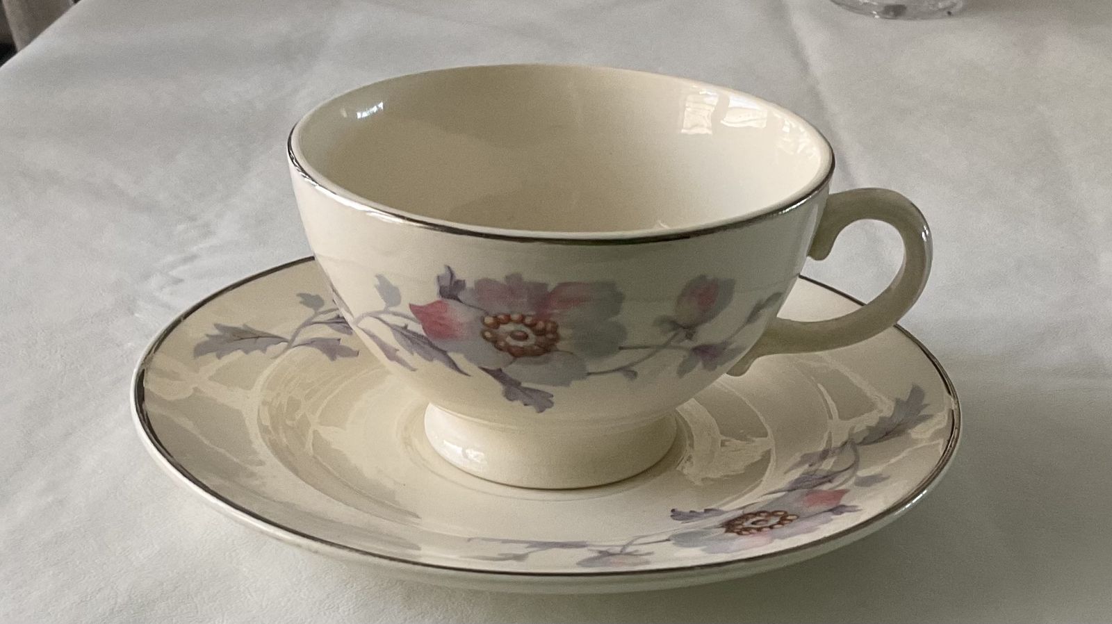 Cup & Saucer (3 sets)