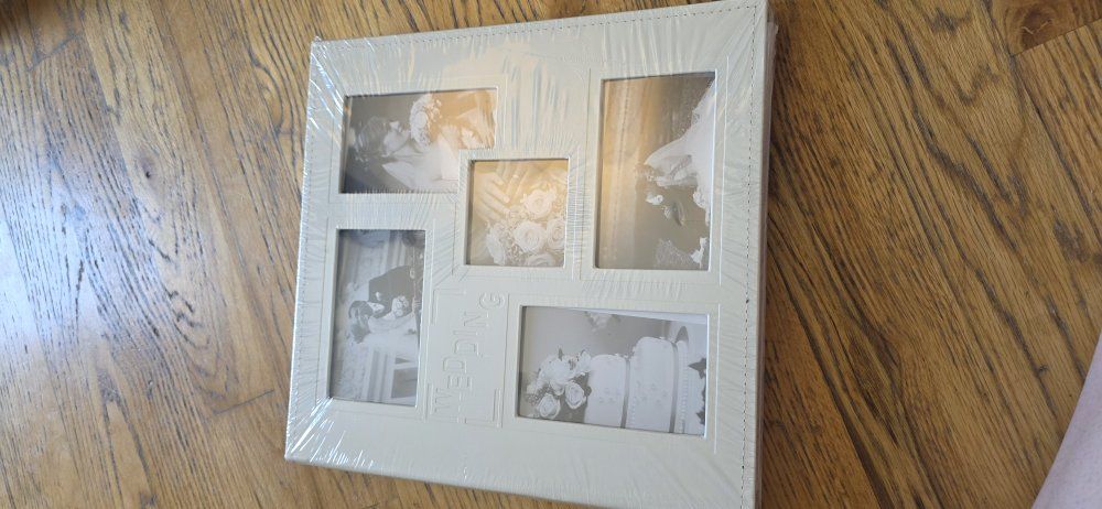 Brand New Pioneer Wedding Photo Album. Holds 240