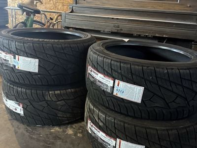 305/40r22 venom rag streets