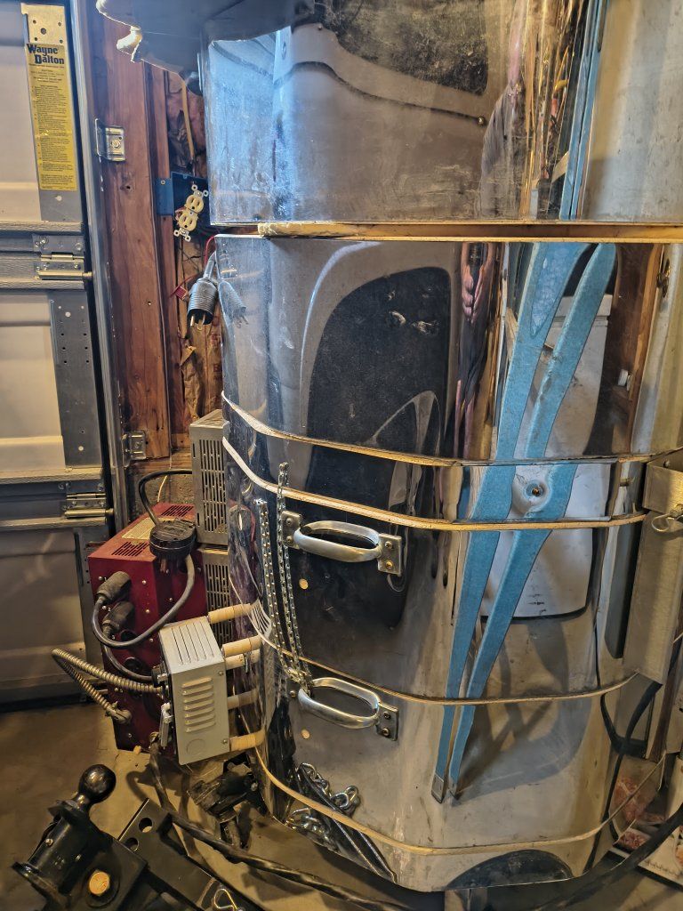 Main image 10