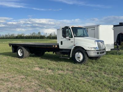 2004 INTERNATIONAL 4300