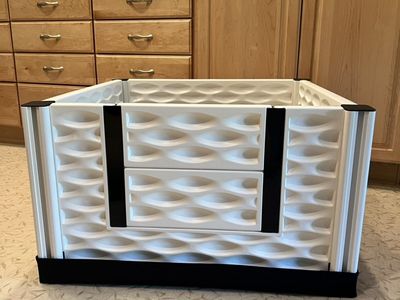 EZwhelp EZclassic Puppy Whelping Box w/Rails