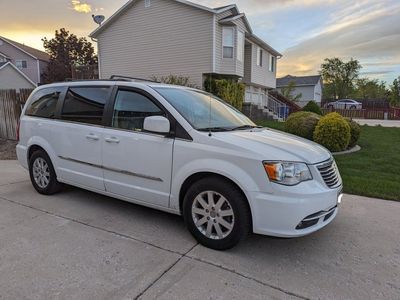 2016 Chrysler Town and Country Touring
